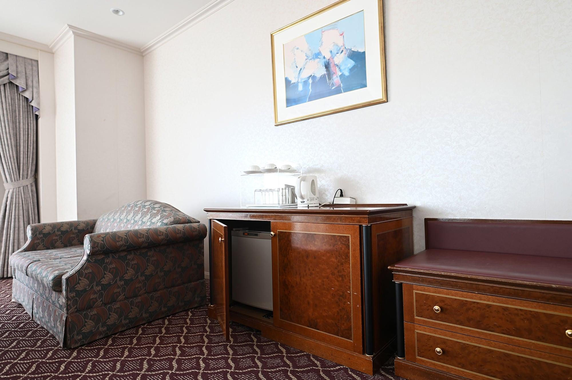 Hotel Springs Makuhari Chiba Exterior photo