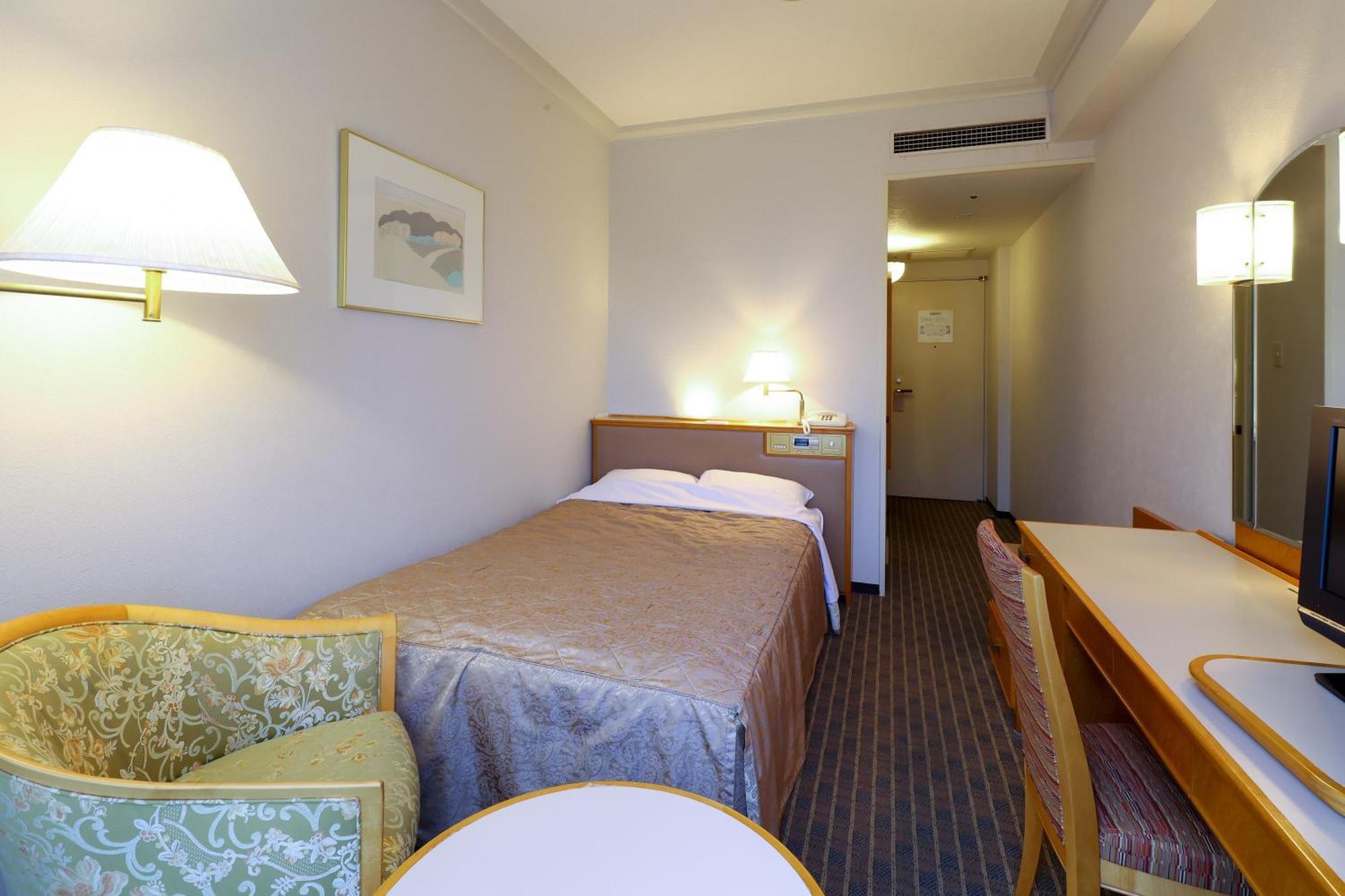 Hotel Springs Makuhari Chiba Exterior photo