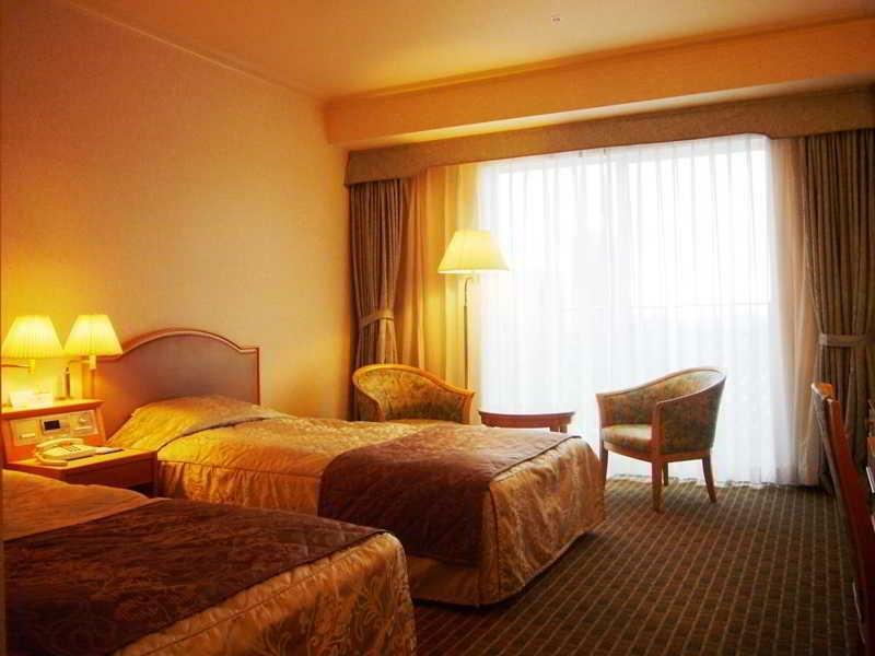 Hotel Springs Makuhari Chiba Exterior photo